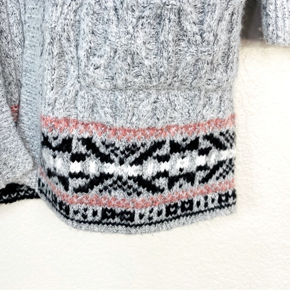 Lety & Me Long Line Chunky Knit Aztec Striped Cardigan Size XS - Picture 7 of 11